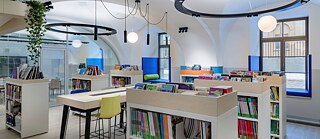 Multifunktionale Bibliothek