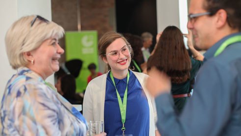 Start der „Digitalen Netzwerkuniversität. Kulturen verbinden“