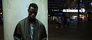 Foto (Detail) Welket Bungué in „Berlin Alexanderplatz“, Regie Burhan Qurbani