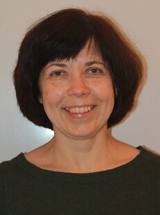 Dr. Ivanna Holub